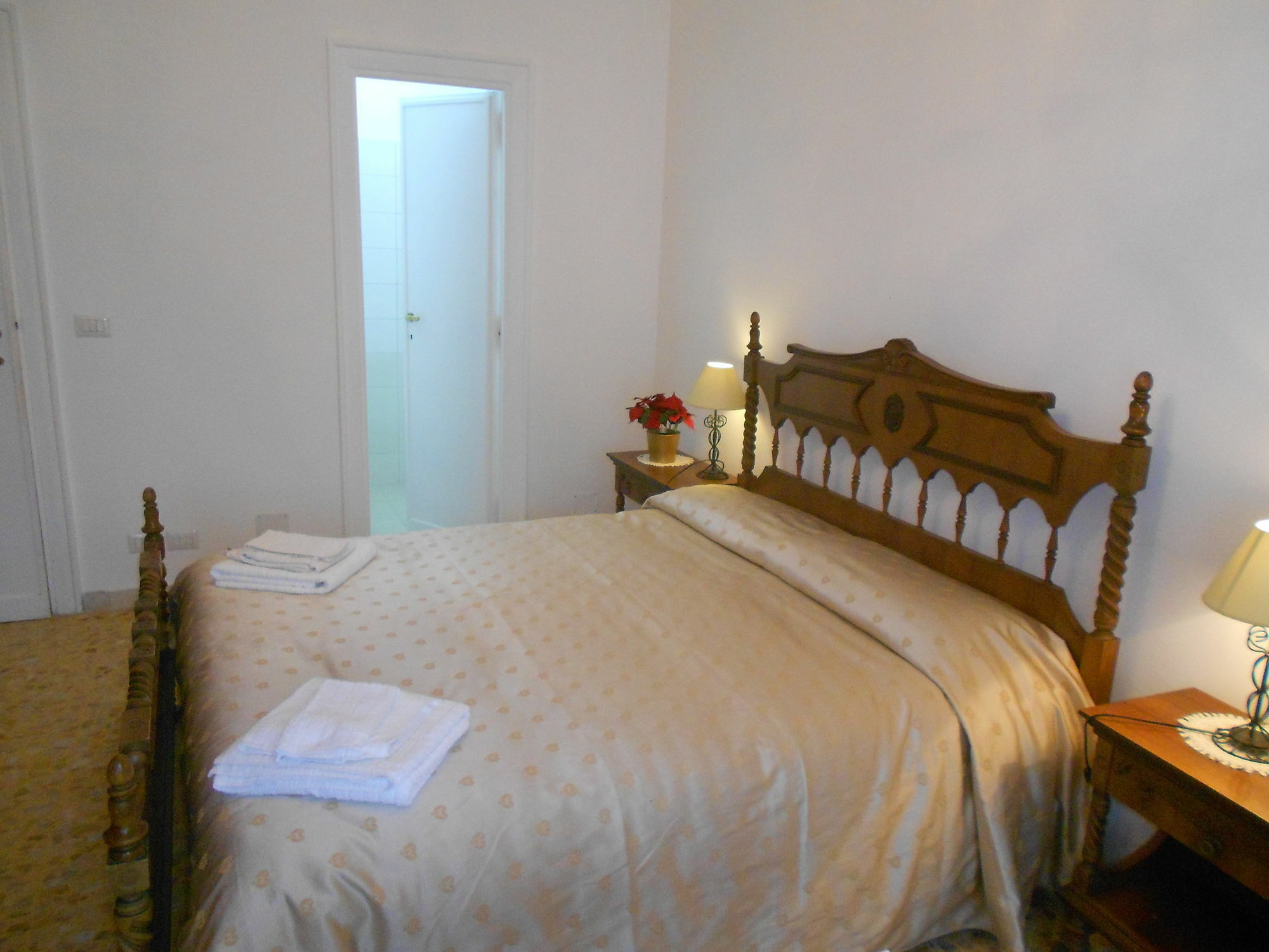 A Casa Chiecchi B&B โรม ภายนอก รูปภาพ